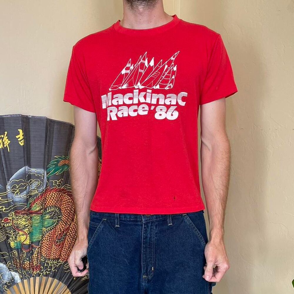 Vintage 80’s Mackinac Sailing Race Seaside Racing Beach Ocean Graphic Tee Shirt